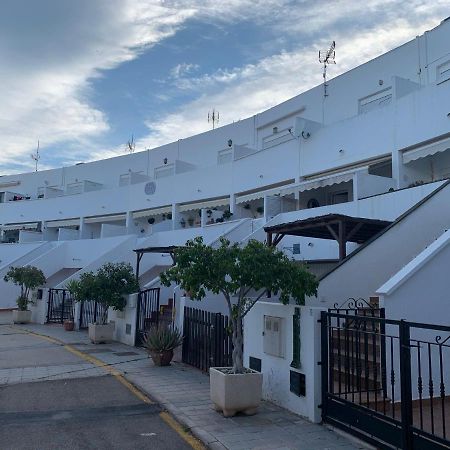 Апартаменты Casa Barbados En Agua Amarga Агуа-Амарга Экстерьер фото